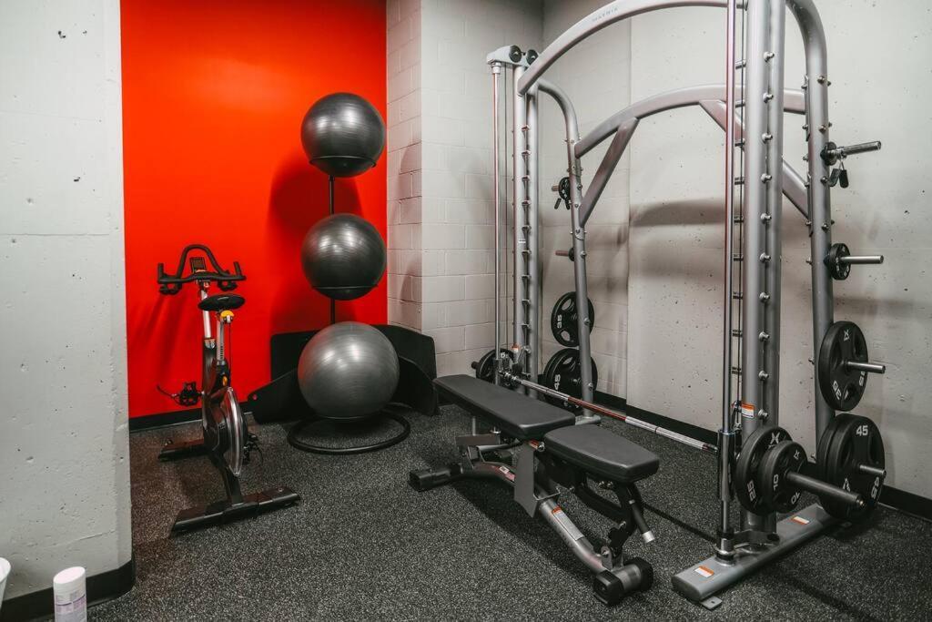 Apartment New Luxury 1br Penthouse In Halifax