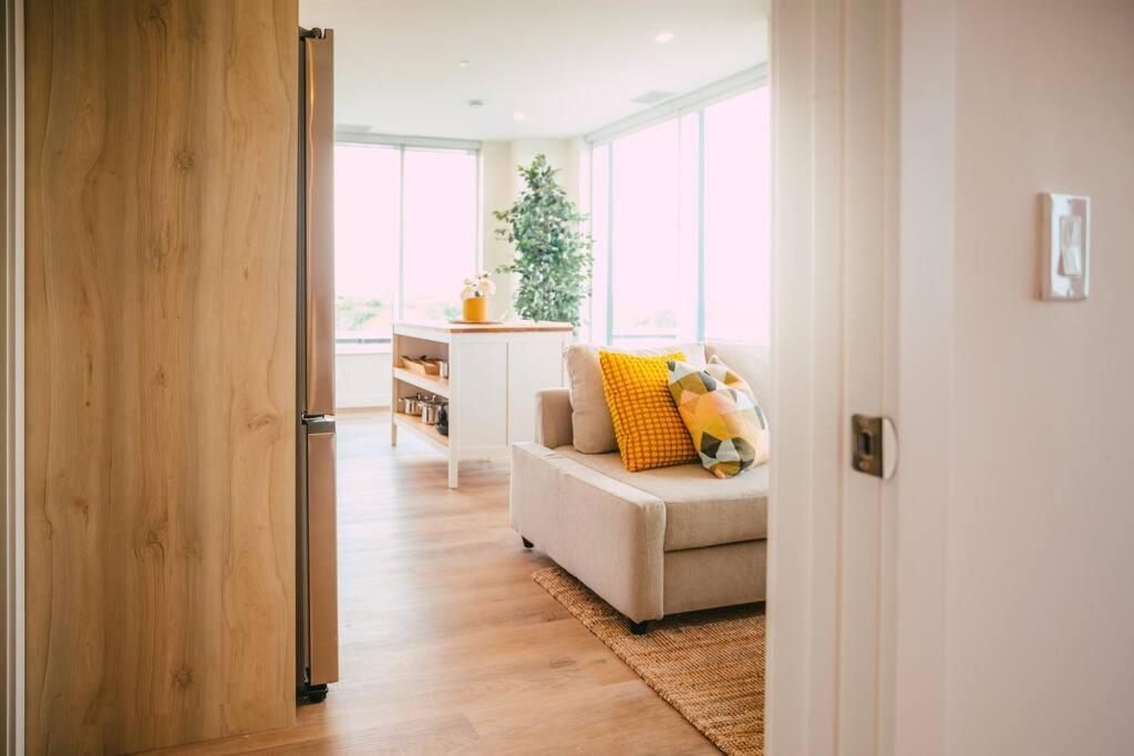 New Luxury 1br Penthouse In Apartment