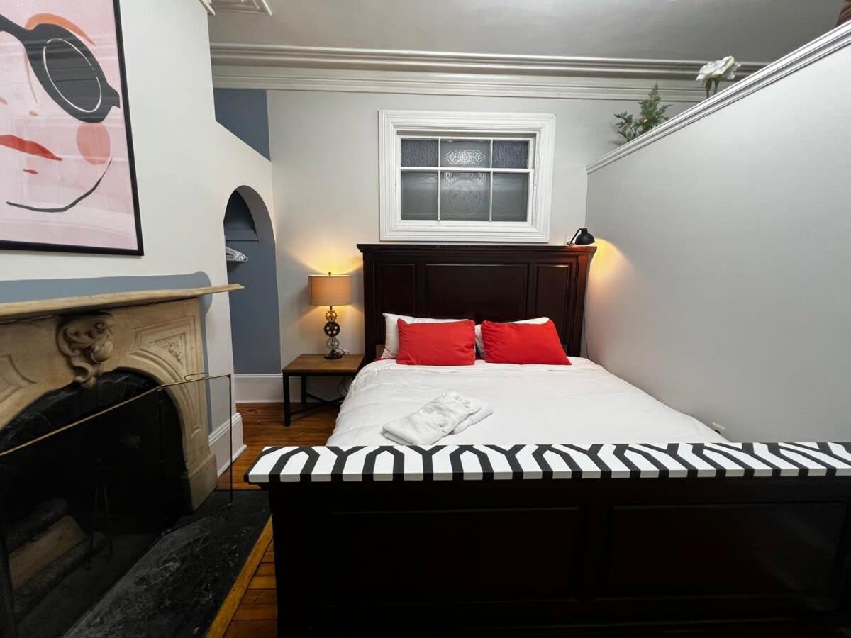 Timeless Comfort, Downtown Living, Apt#2 At The Inglis Heritage Apartment *