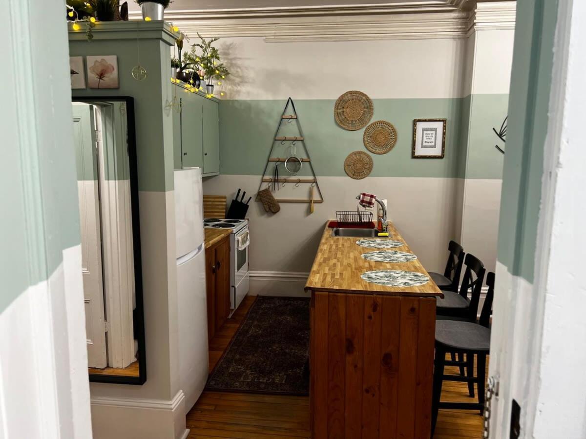 Timeless Comfort, Downtown Living, Apt#2 At The Inglis Heritage