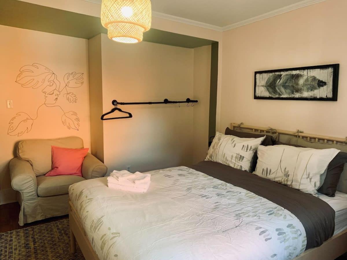Comfortable Apt #4 With Office Space Apartment Halifax