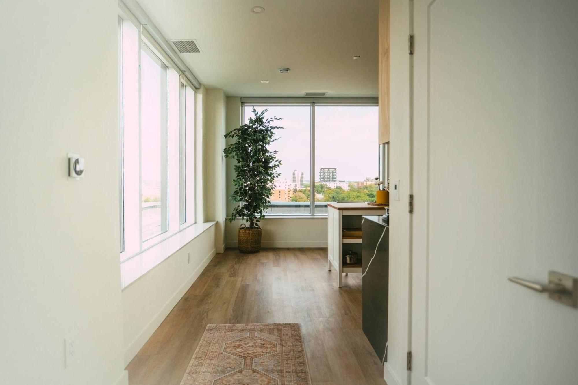 New Luxury 1br Penthouse In * Halifax