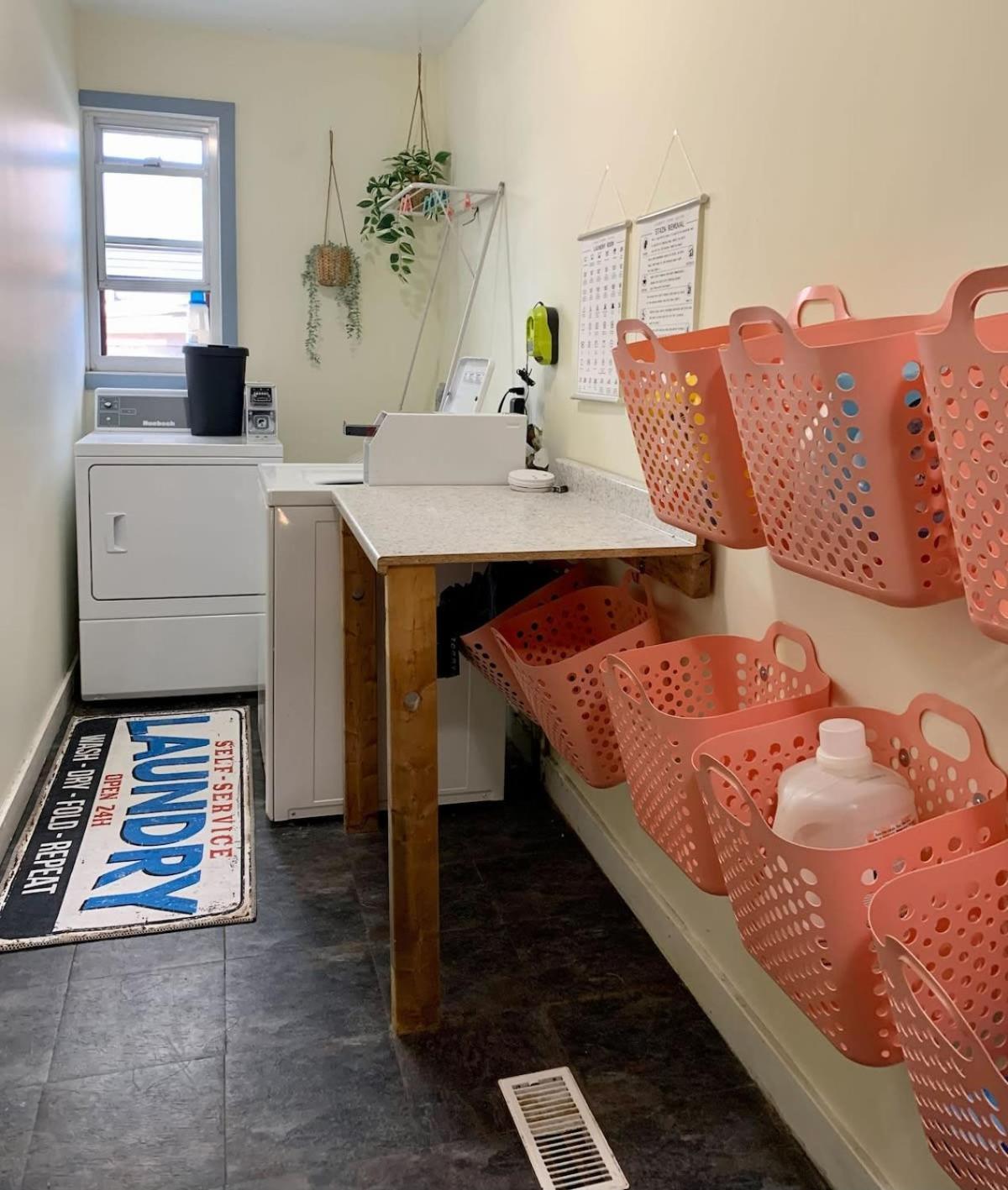 Comfortable Apt #4 With Office Space *