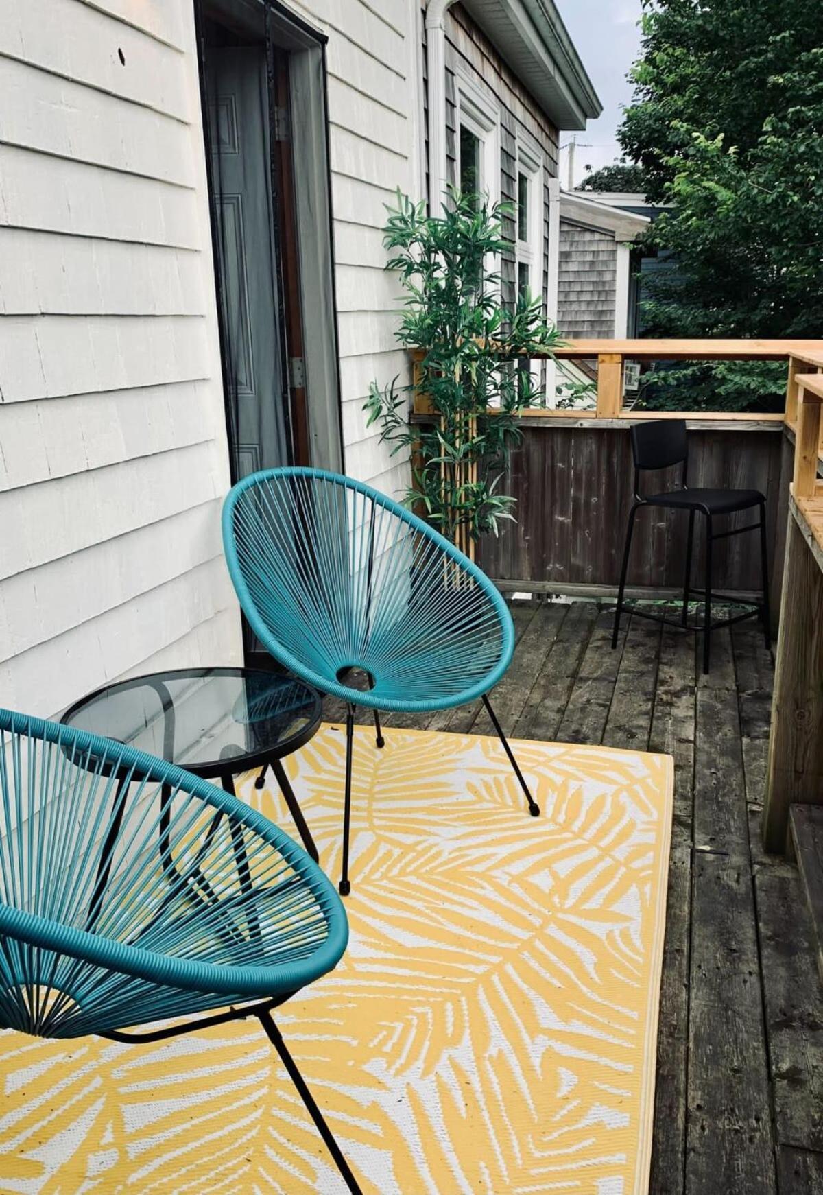 Pet-friendly Lovely #2 At Doggy Digs, Balcony Apartment Halifax
