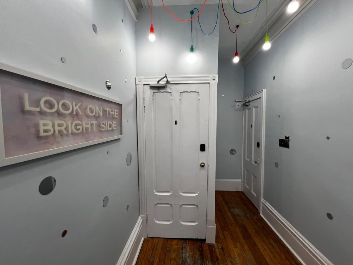 Apartment Timeless Comfort, Downtown Living, Apt#2 At The Inglis Heritage Halifax