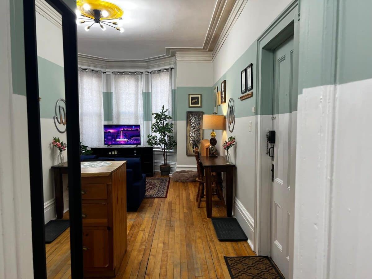 Timeless Comfort, Downtown Living, Apt#2 At The Inglis Heritage Apartment