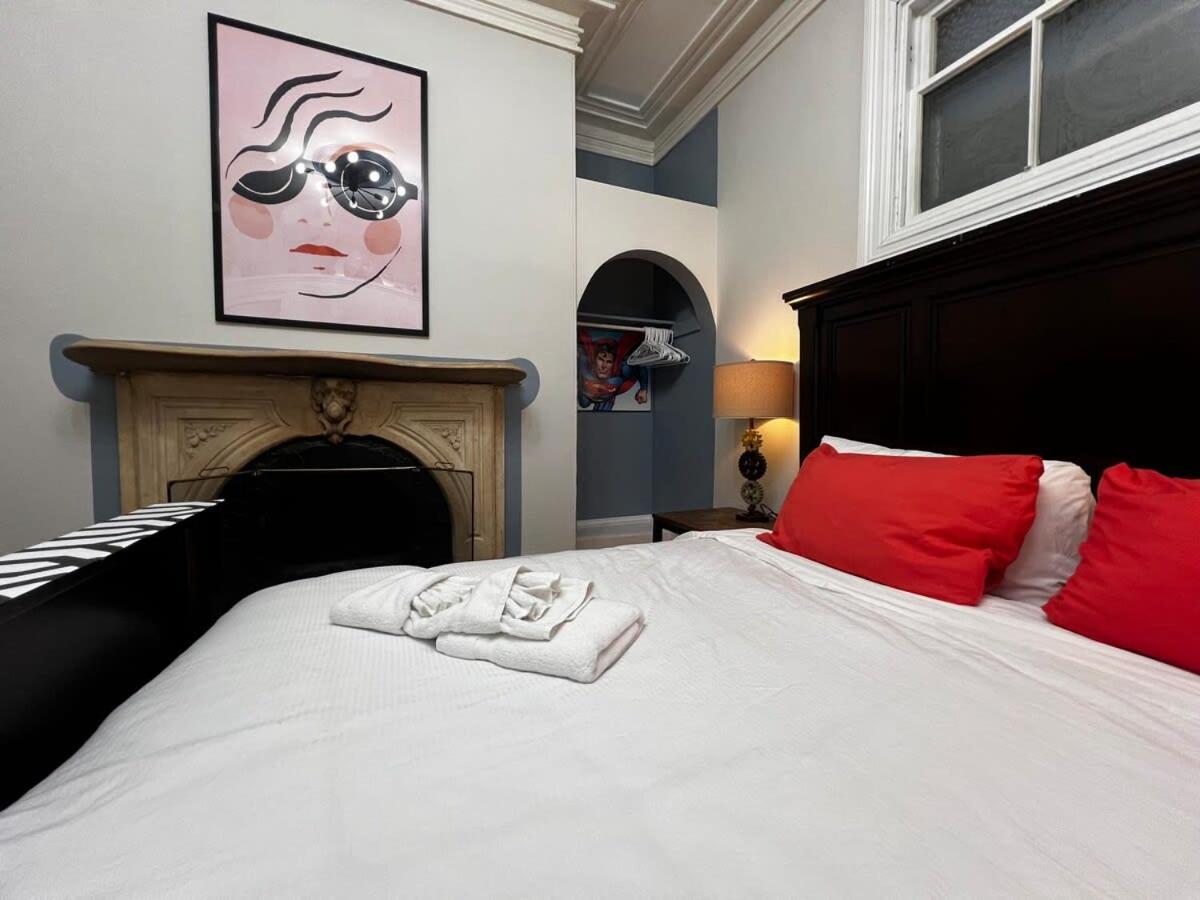 Apartment Timeless Comfort, Downtown Living, Apt#2 At The Inglis Heritage Halifax