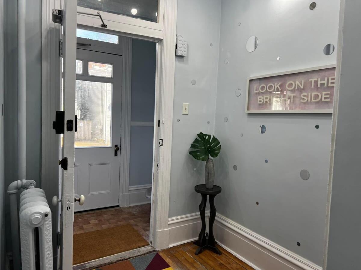 Timeless Comfort, Downtown Living, Apt#2 At The Inglis Heritage Apartment Halifax