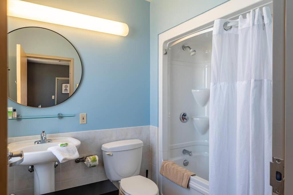 Urban Nest, 1-bdrm Apt * Halifax