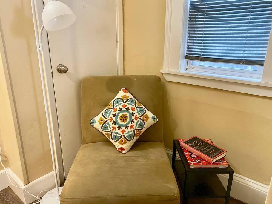 Large Townhouse, Lower Floor With Ac, Center Halifax