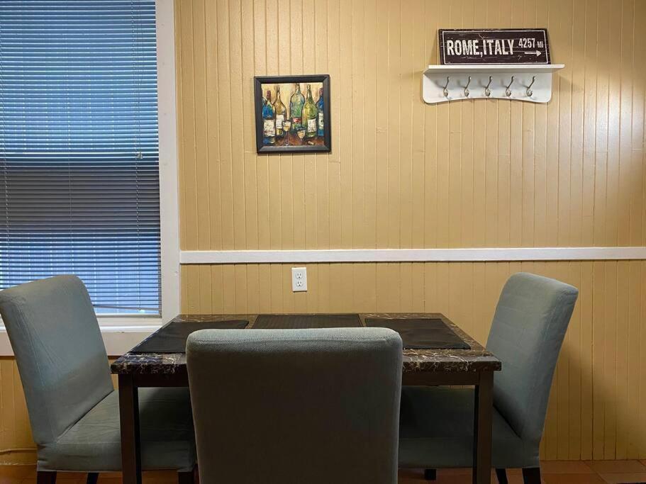 Holiday home Large Townhouse, Lower Floor With Ac, Center *