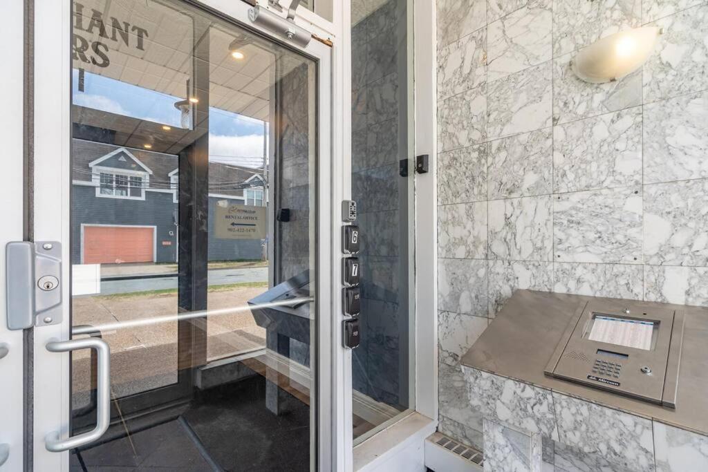 Bright Dt #7a, Amazing View Apartment *