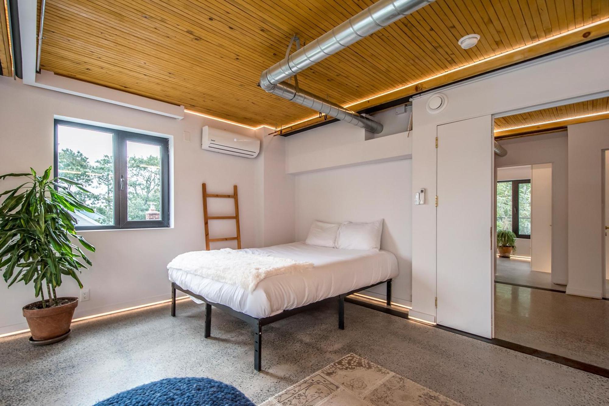 Bed & Breakfast Luxury Bnb - Rooftop - The Sunrise