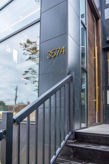 Luxury Bnb - Rooftop - The Sunrise Bed & Breakfast Halifax