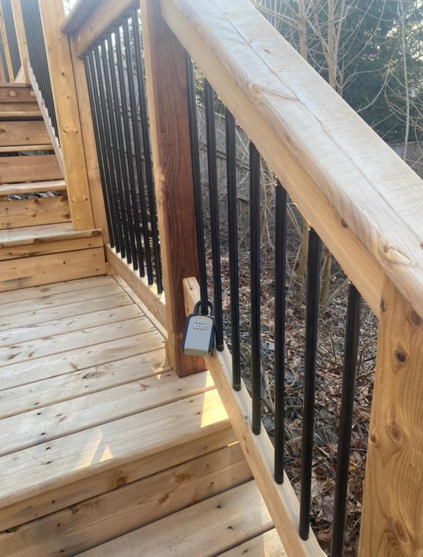 Luxury Bachelor By Waterfront -hot Tub Guest house Halifax