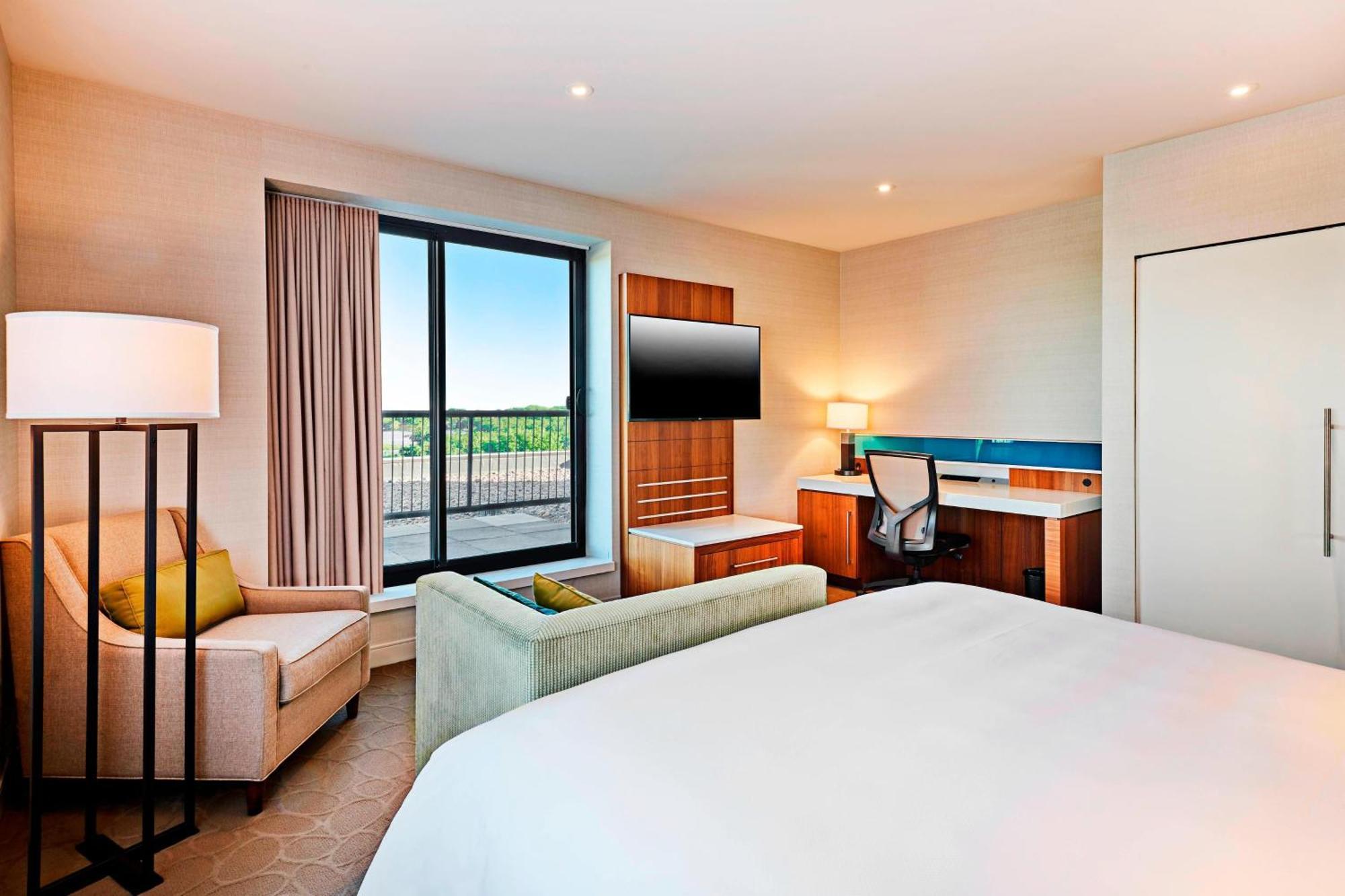 Delta By Marriott Dartmouth Hotel 4*