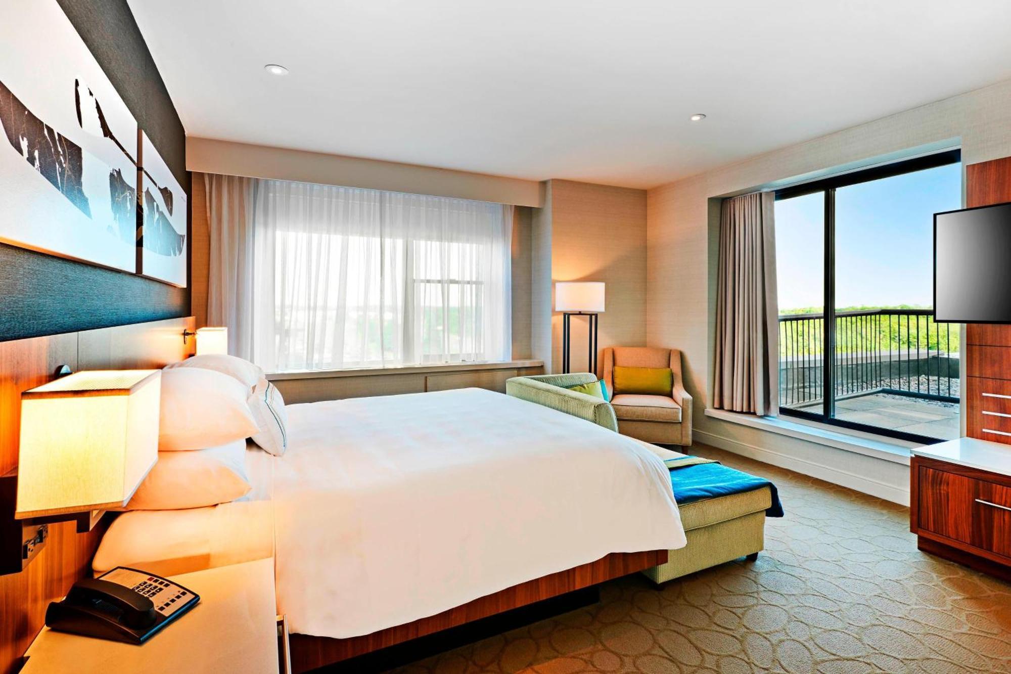 Hotel Delta By Marriott Dartmouth 4*