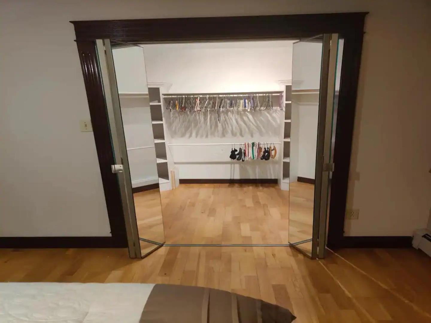 Private Bedroom And Bathroom In Dartmouth Homestay
