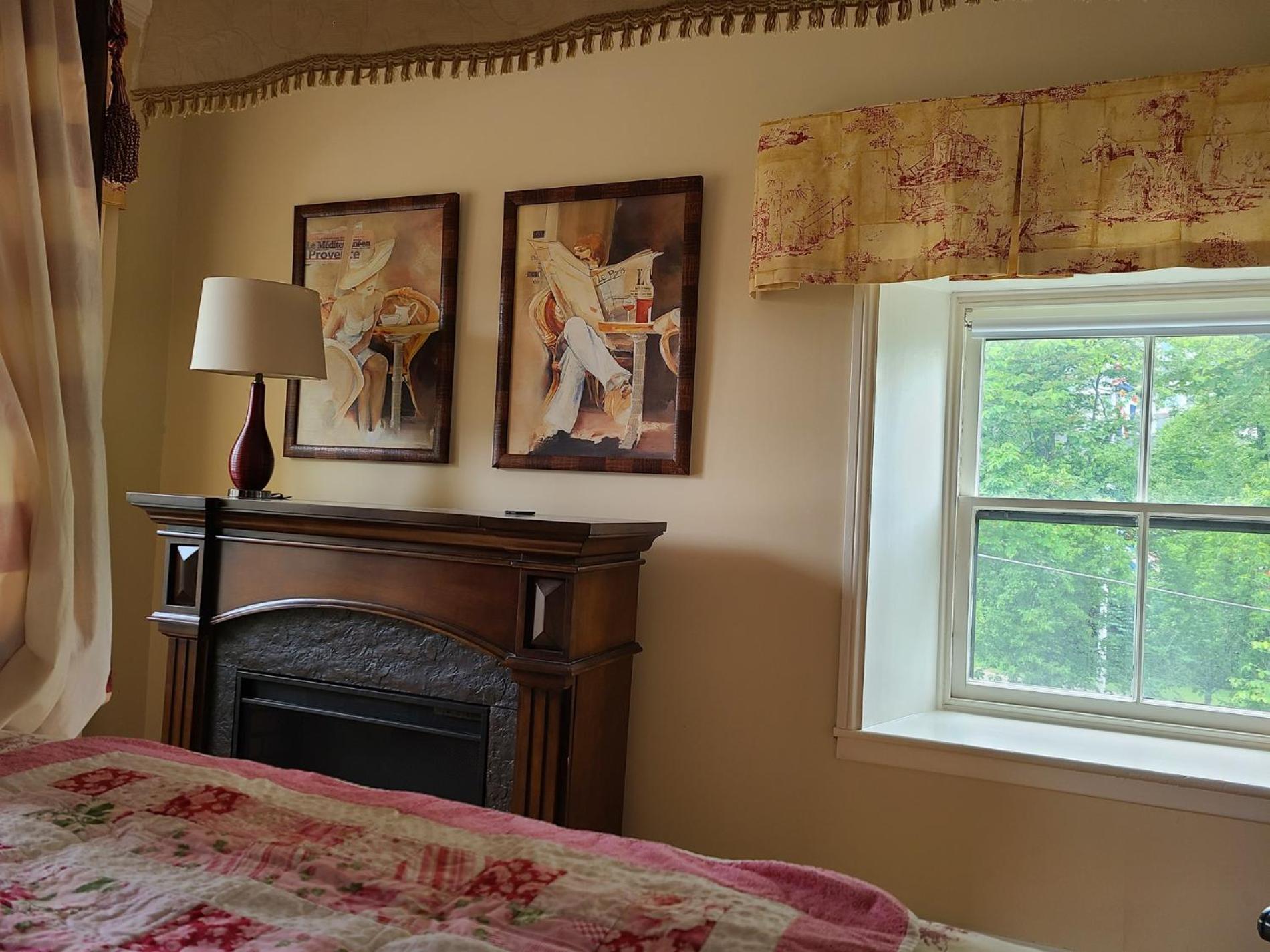 Holiday home Iconic Luxurious Downtown Building History Galore *