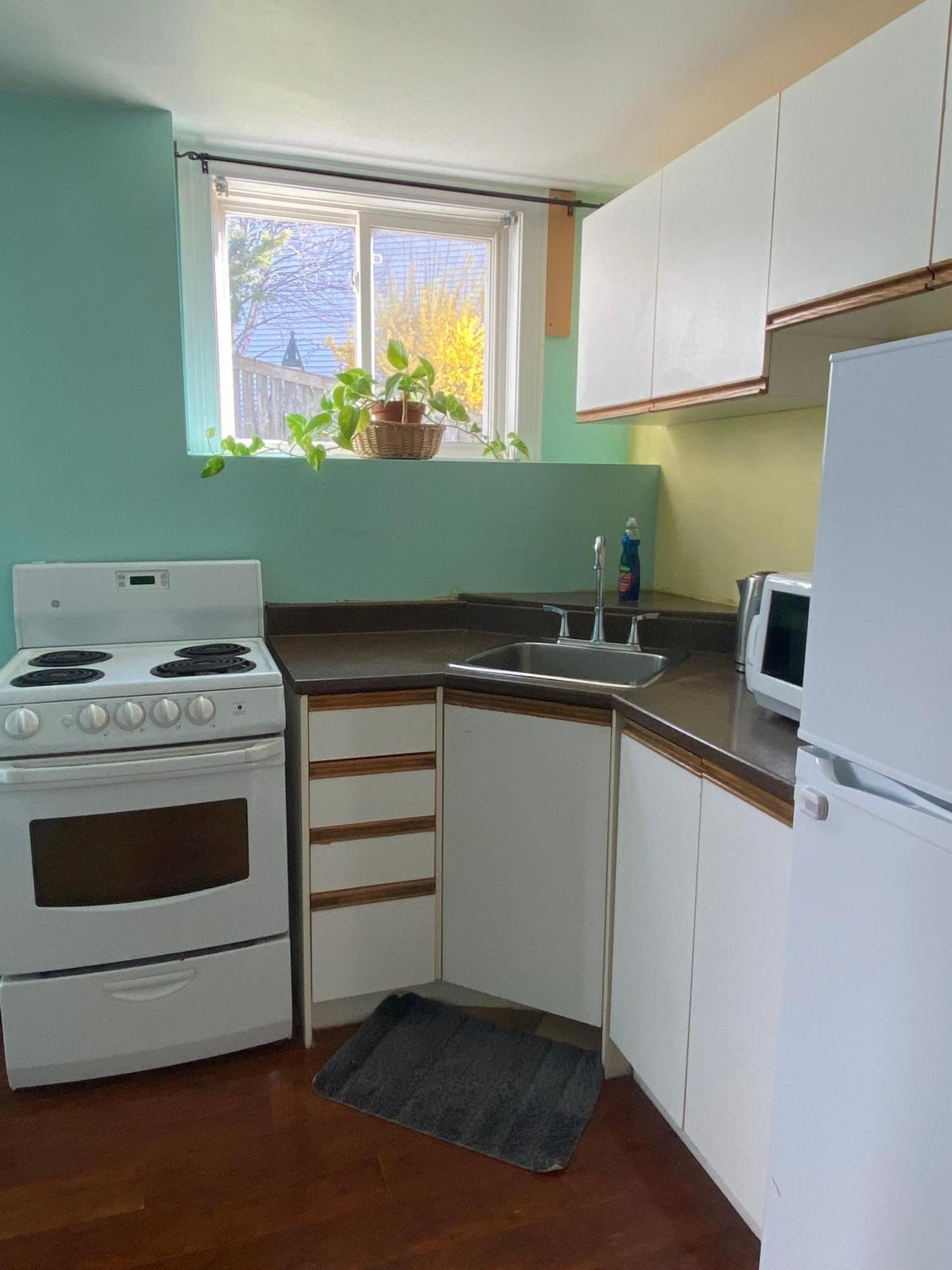 Ozone Homes-private Basement Unit Holiday home Halifax