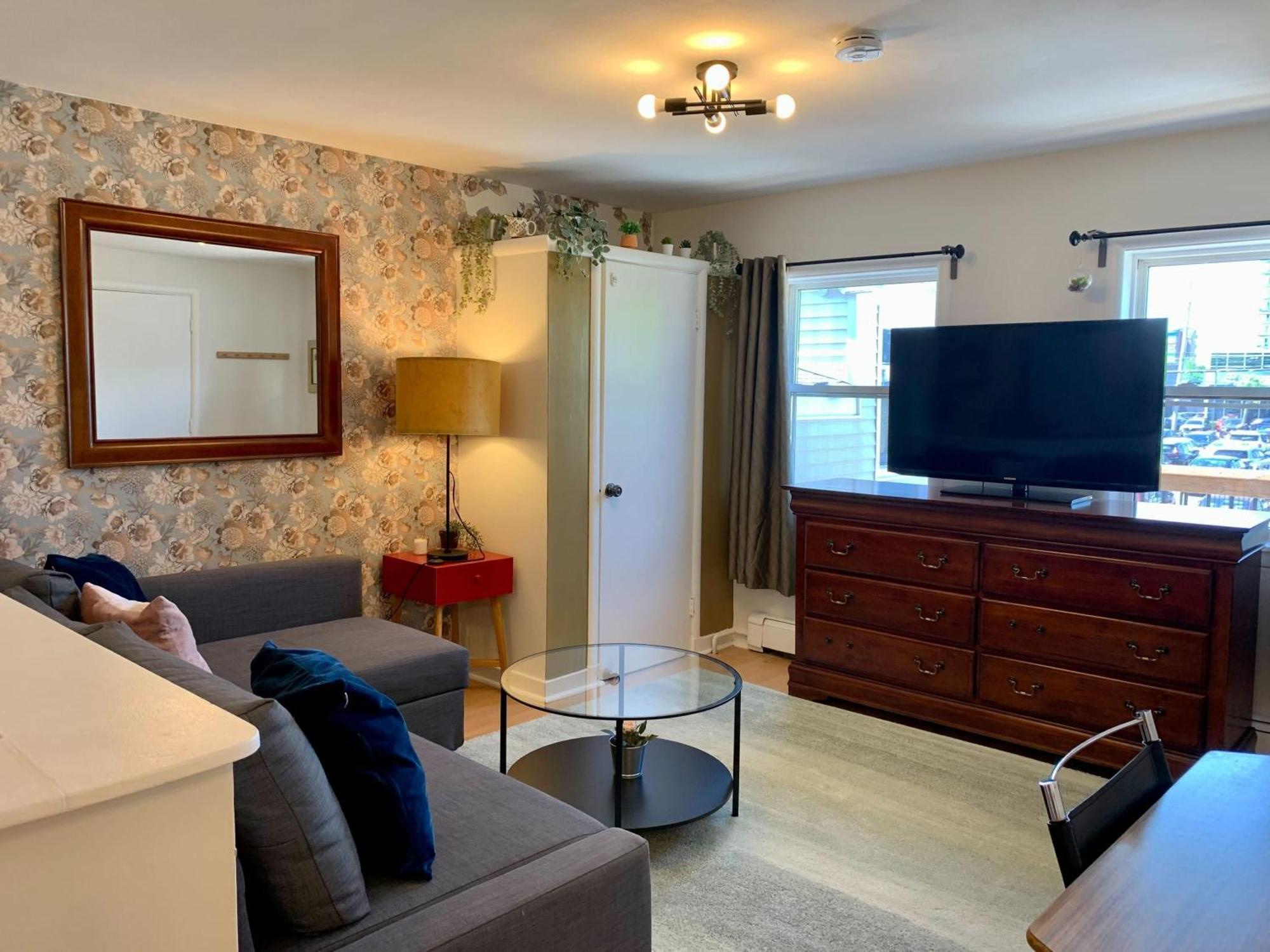 Apartment New! Tastefully Designed 1-bdrm, Charming North End, #3