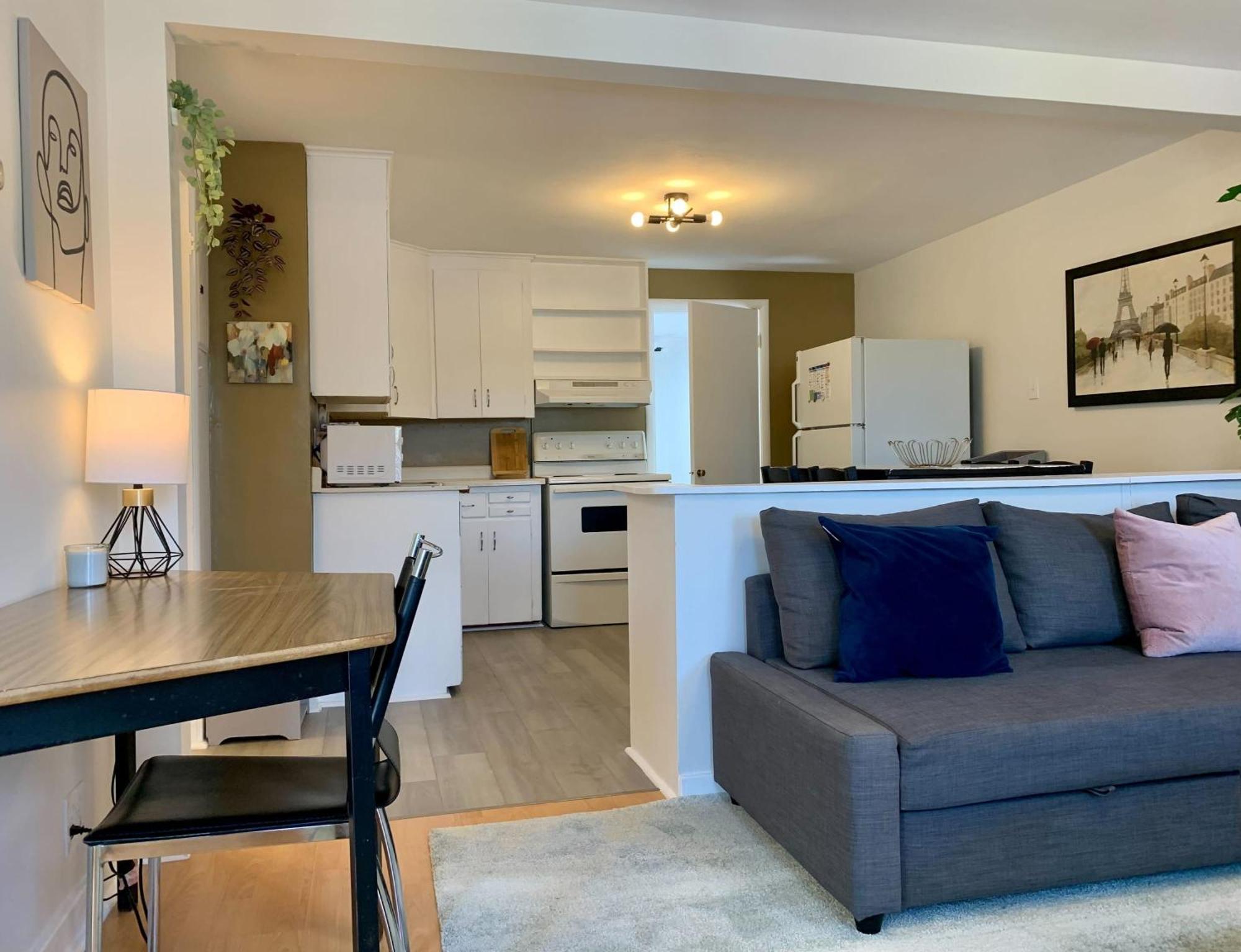 Apartment New! Tastefully Designed 1-bdrm, Charming North End, #3 Halifax