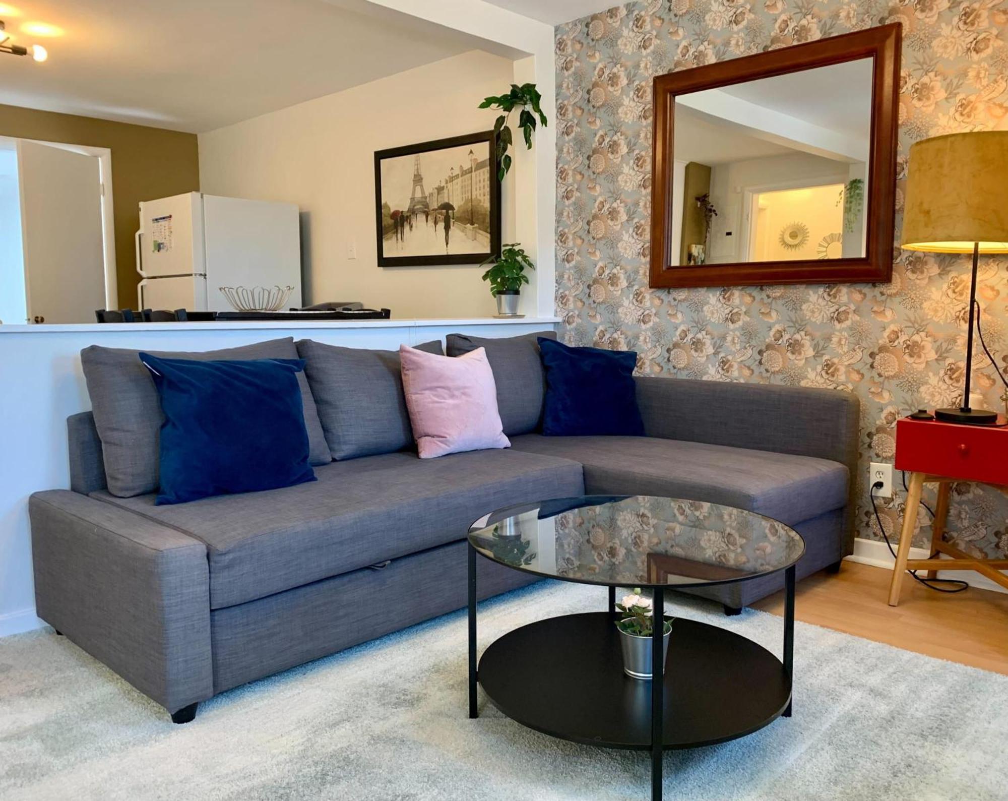 New! Tastefully Designed 1-bdrm, Charming North End, #3 Apartment *
