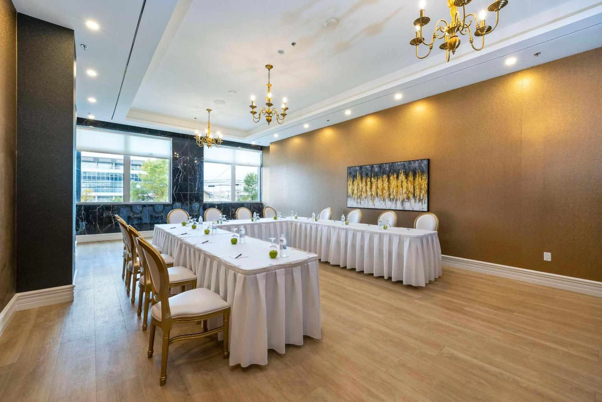 Tower & Conference Centre, Ascend Collection 5*