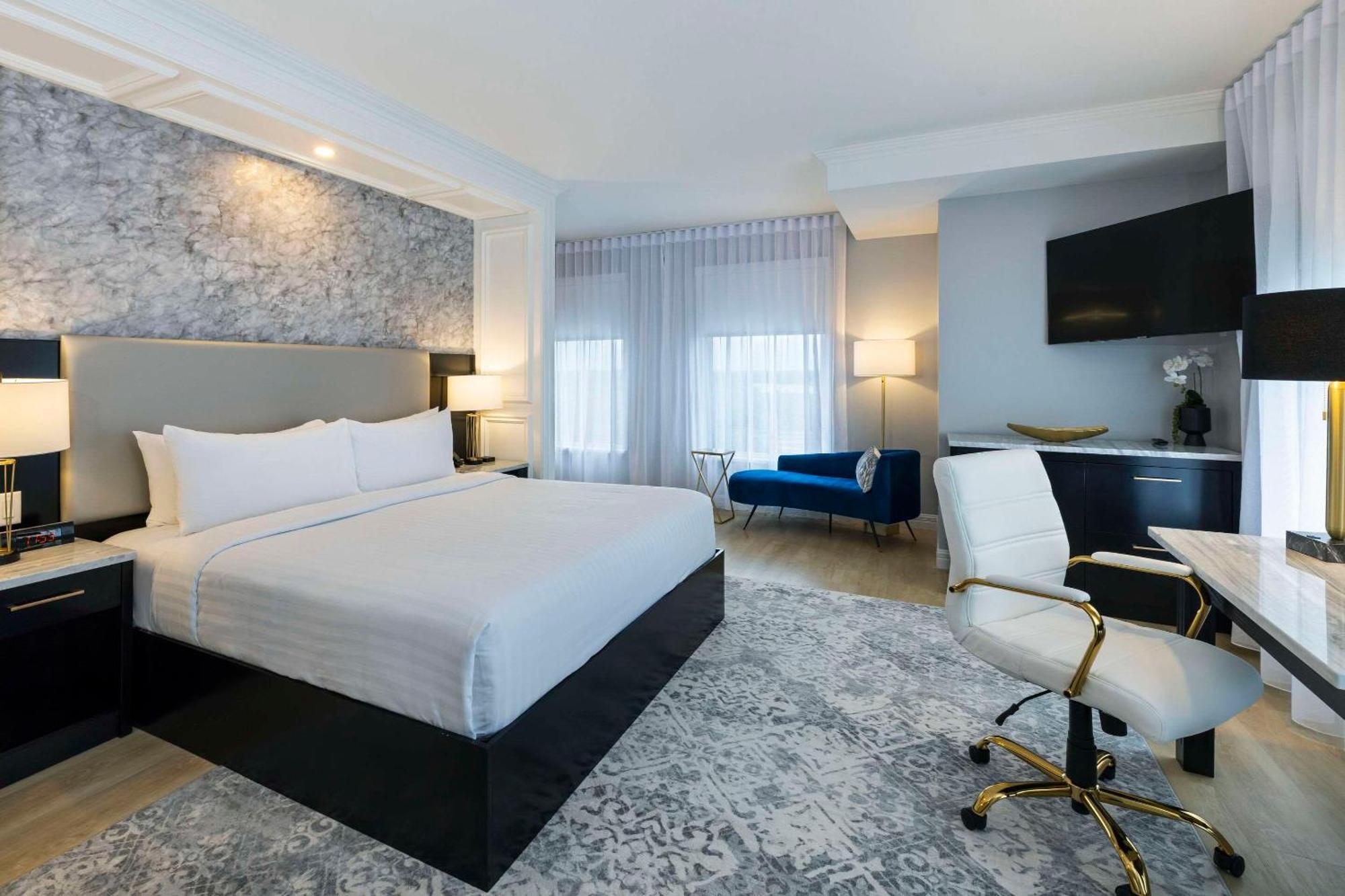 Tower & Conference Centre, Ascend Collection Hotel