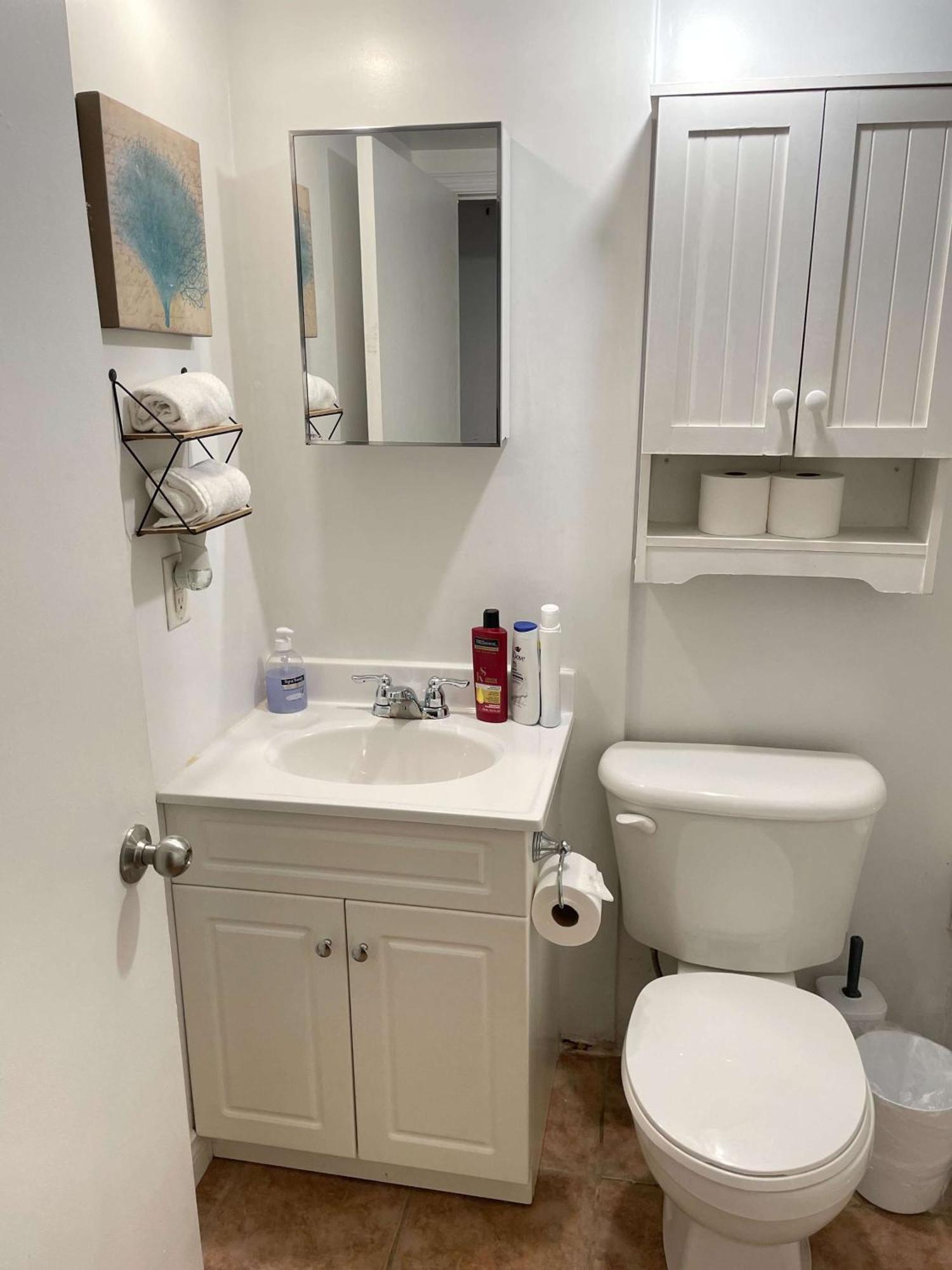 Inglis Heritage Cozy 2-bedroom Near Waterfront & Dining, Unit D * Halifax