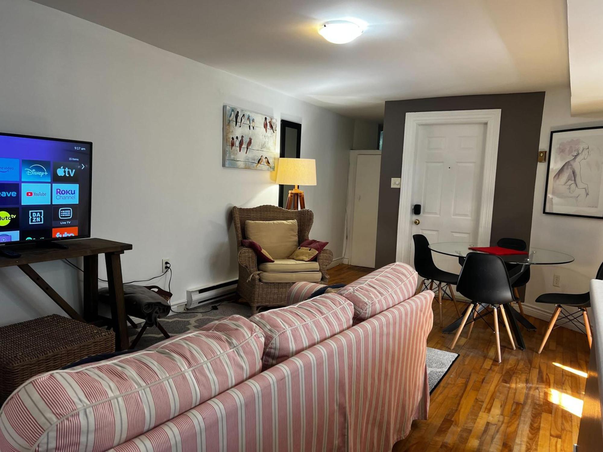 Inglis Heritage Cozy 2-bedroom Near Waterfront & Dining, Unit D Apartment *