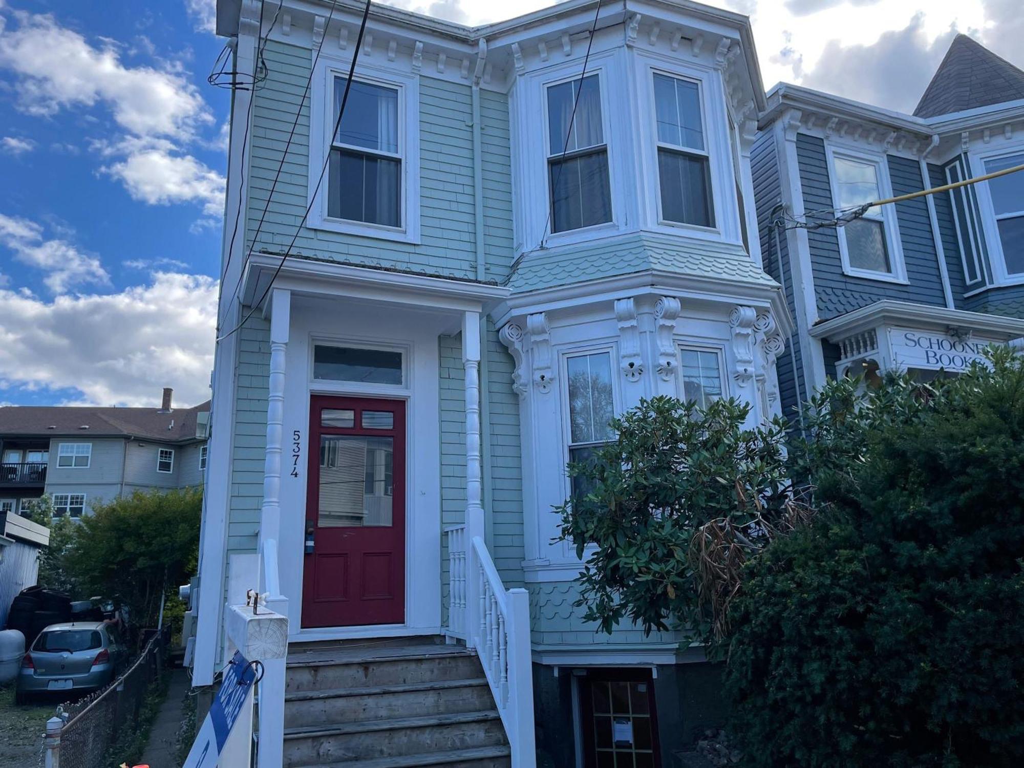 Inglis Heritage Cozy 2-bedroom Near Waterfront & Dining, Unit D * Halifax