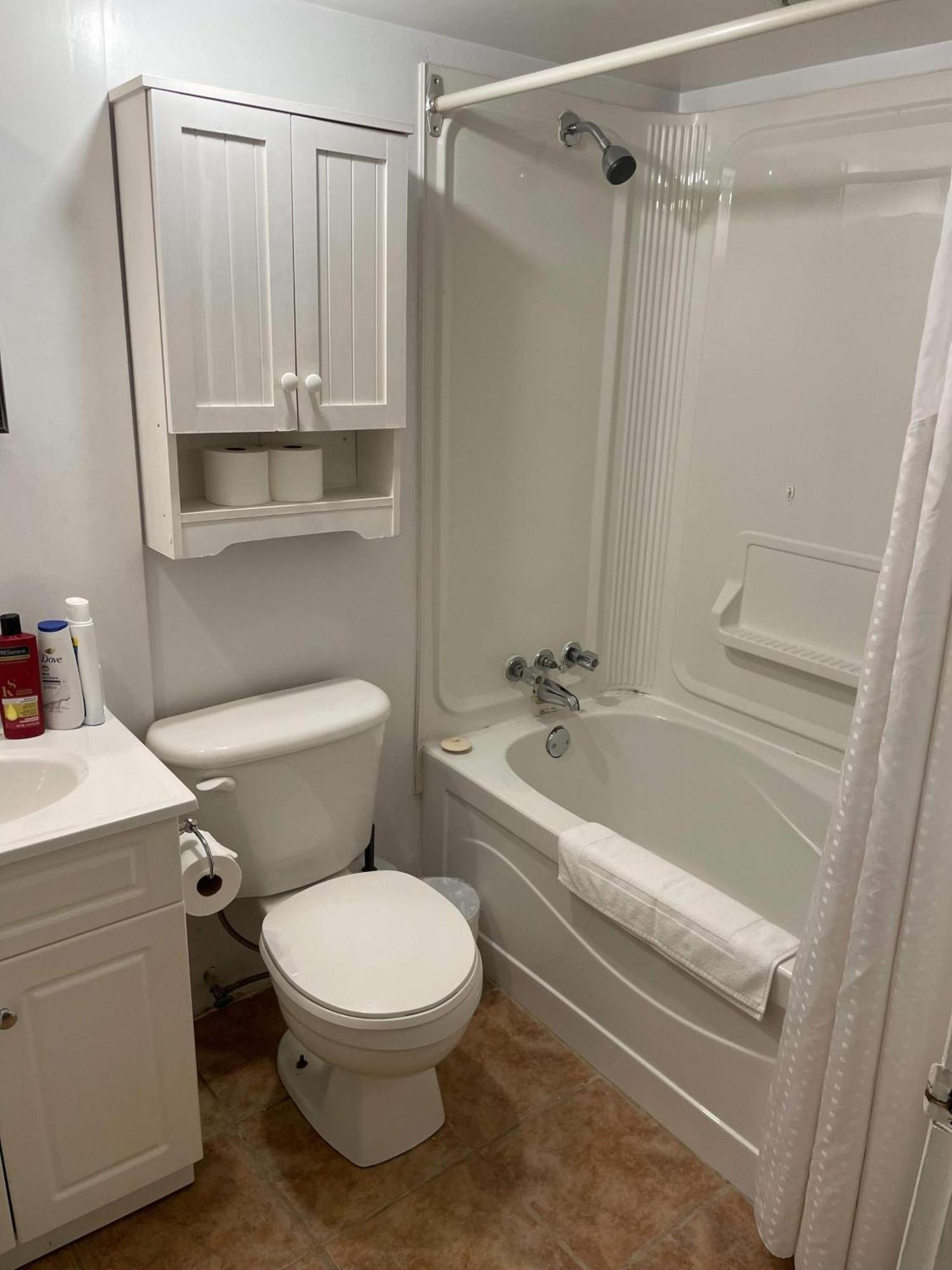 Inglis Heritage Cozy 2-bedroom Near Waterfront & Dining, Unit D Apartment Halifax