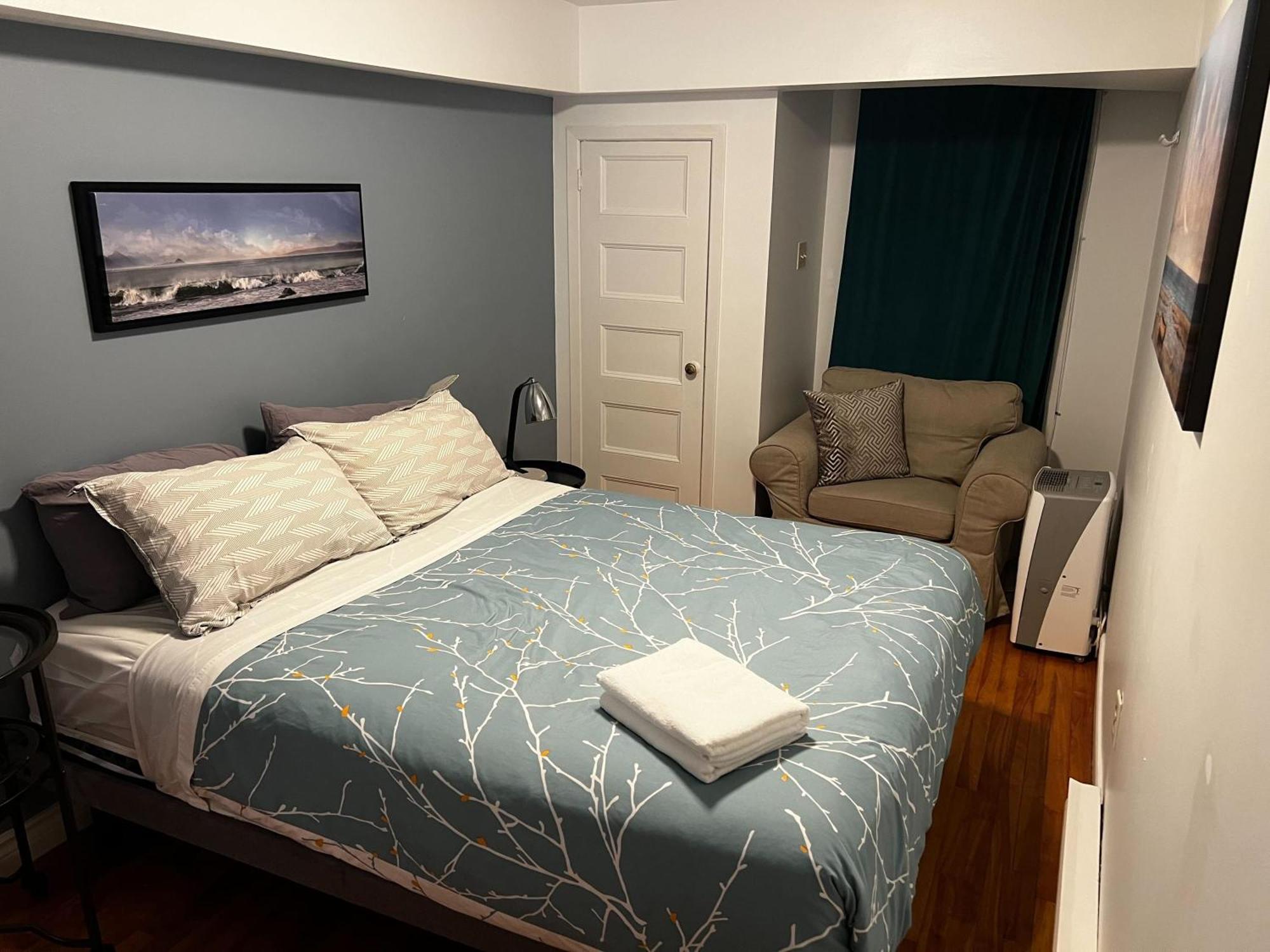 Inglis Heritage Cozy 2-bedroom Near Waterfront & Dining, Unit D Apartment