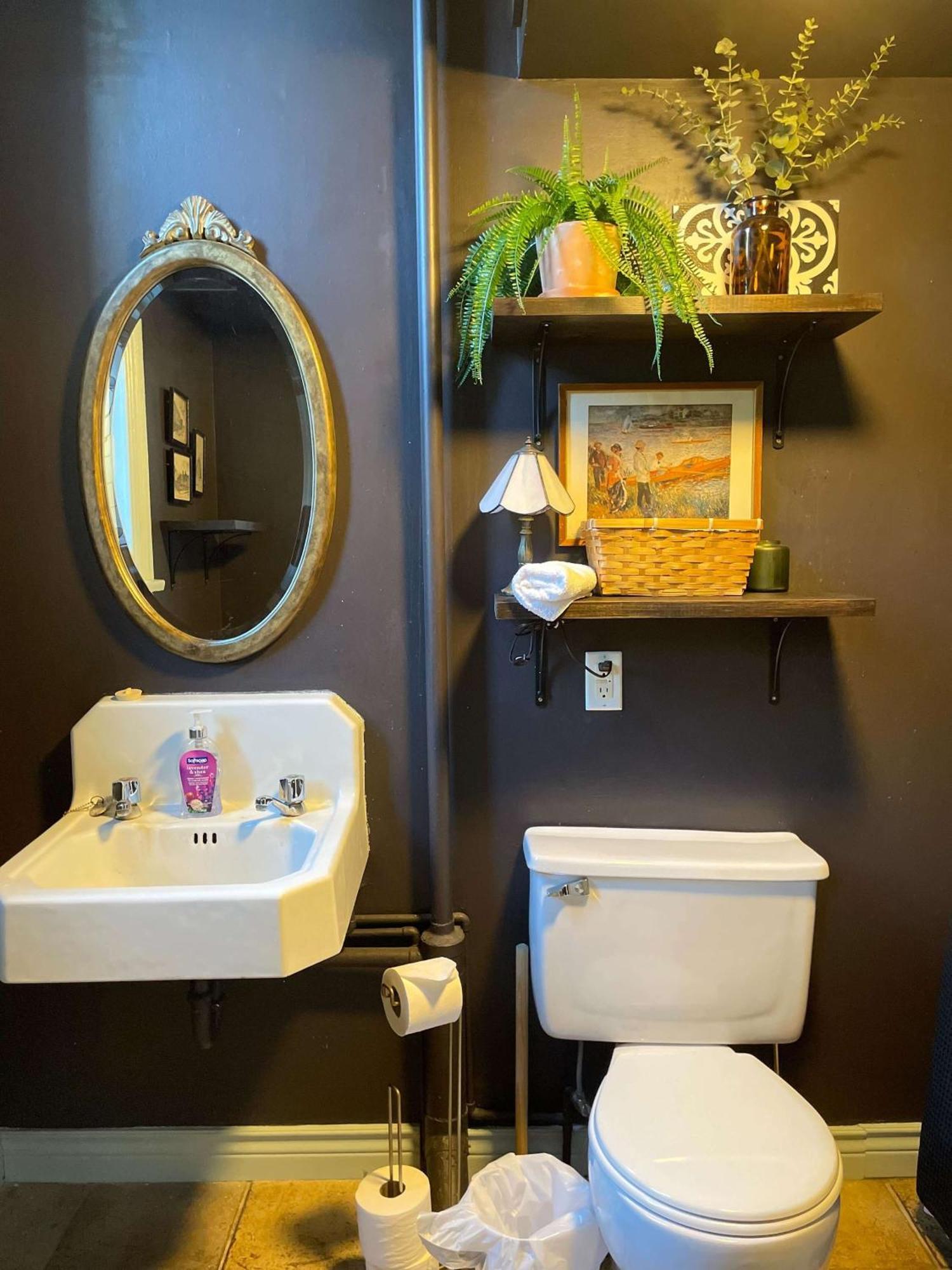 Stylish Living At Inglis Heritage, Unit C Apartment Halifax