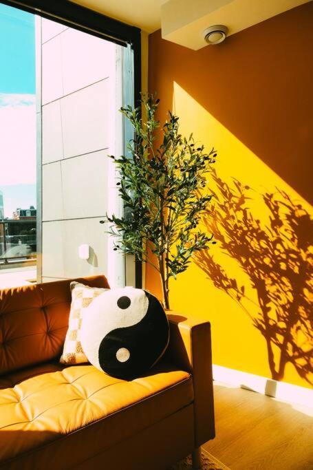 New Cozy Downtown Loft With Free Parking Apartment *