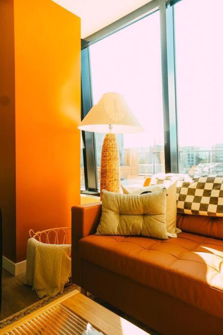 New Cozy Downtown Loft With Free Parking Apartment Halifax