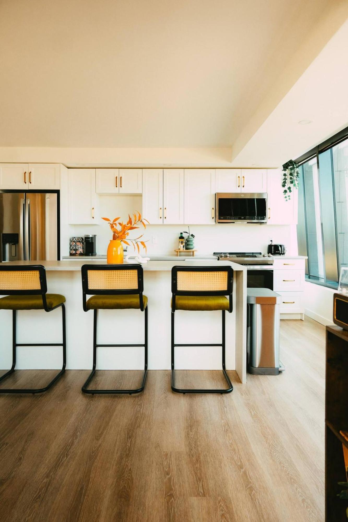 New Pause Penthouse Lofts - Downtown - Free Parking Apartment Halifax