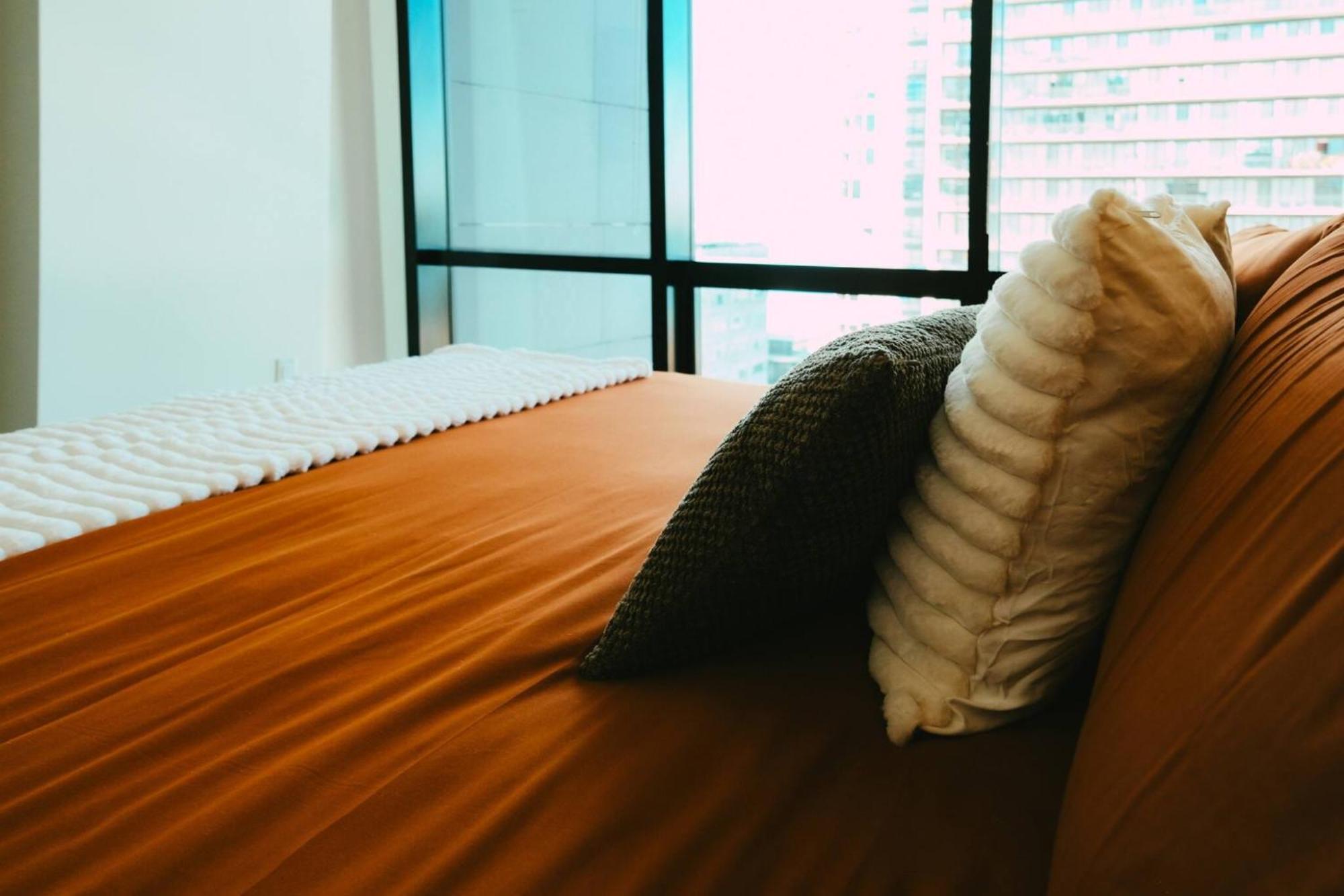 New Pause Penthouse Lofts - Downtown - Free Parking