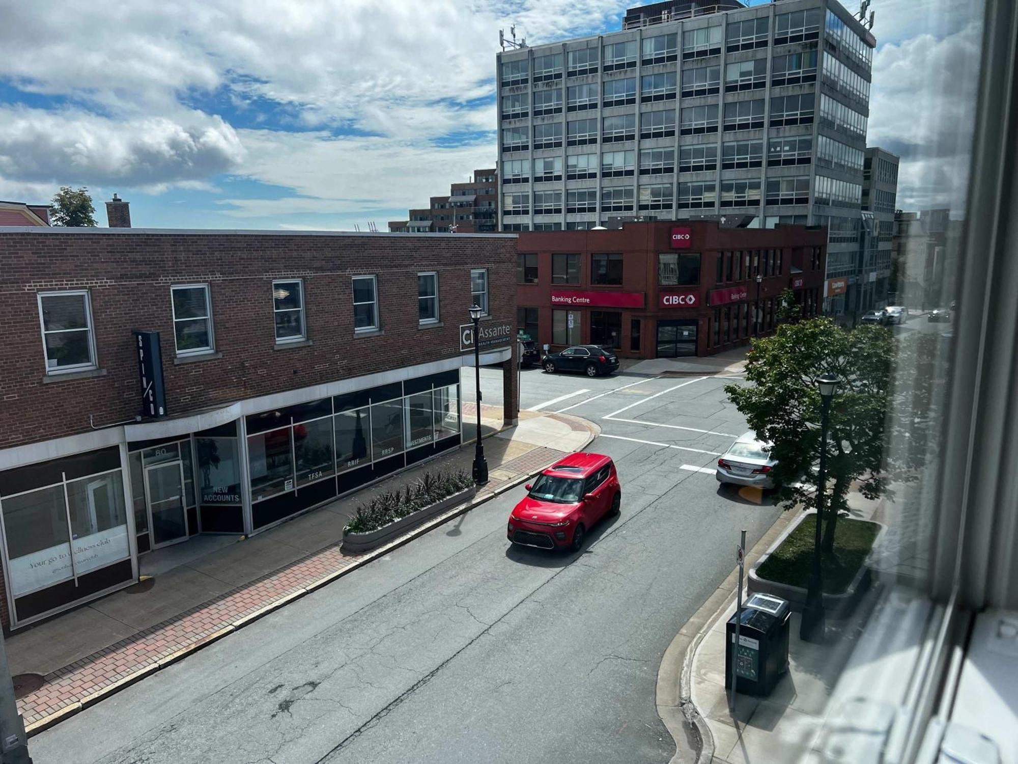 Calm Stunning Downtown Views, Unit 8 Apartment *