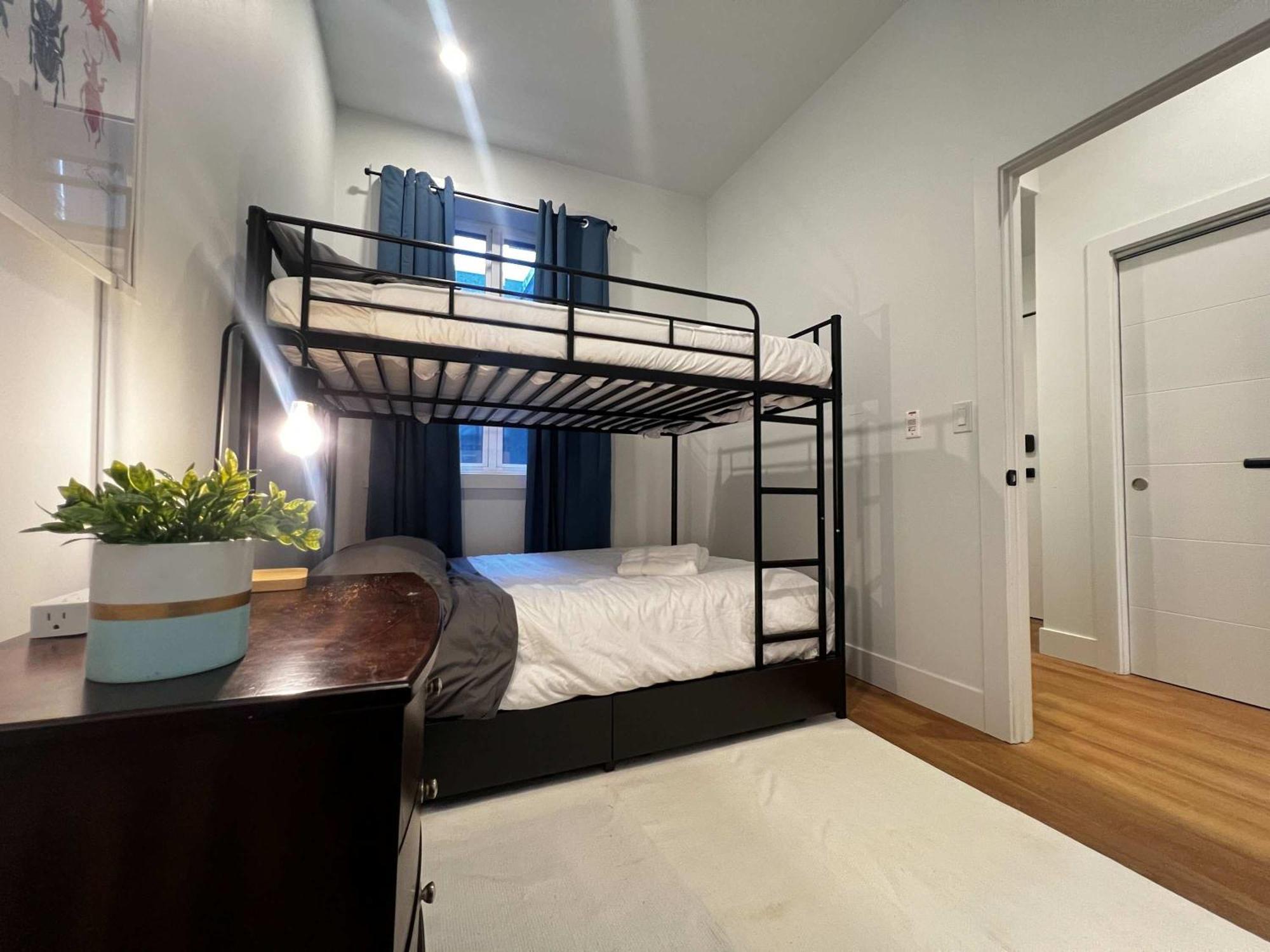 Apartment Urban Sophistication, Ocean View, Unit 513 Halifax