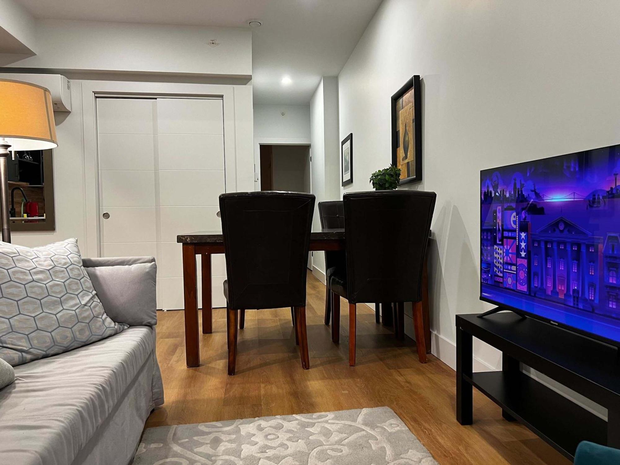 Apartment Refined Living, Unit 606 *