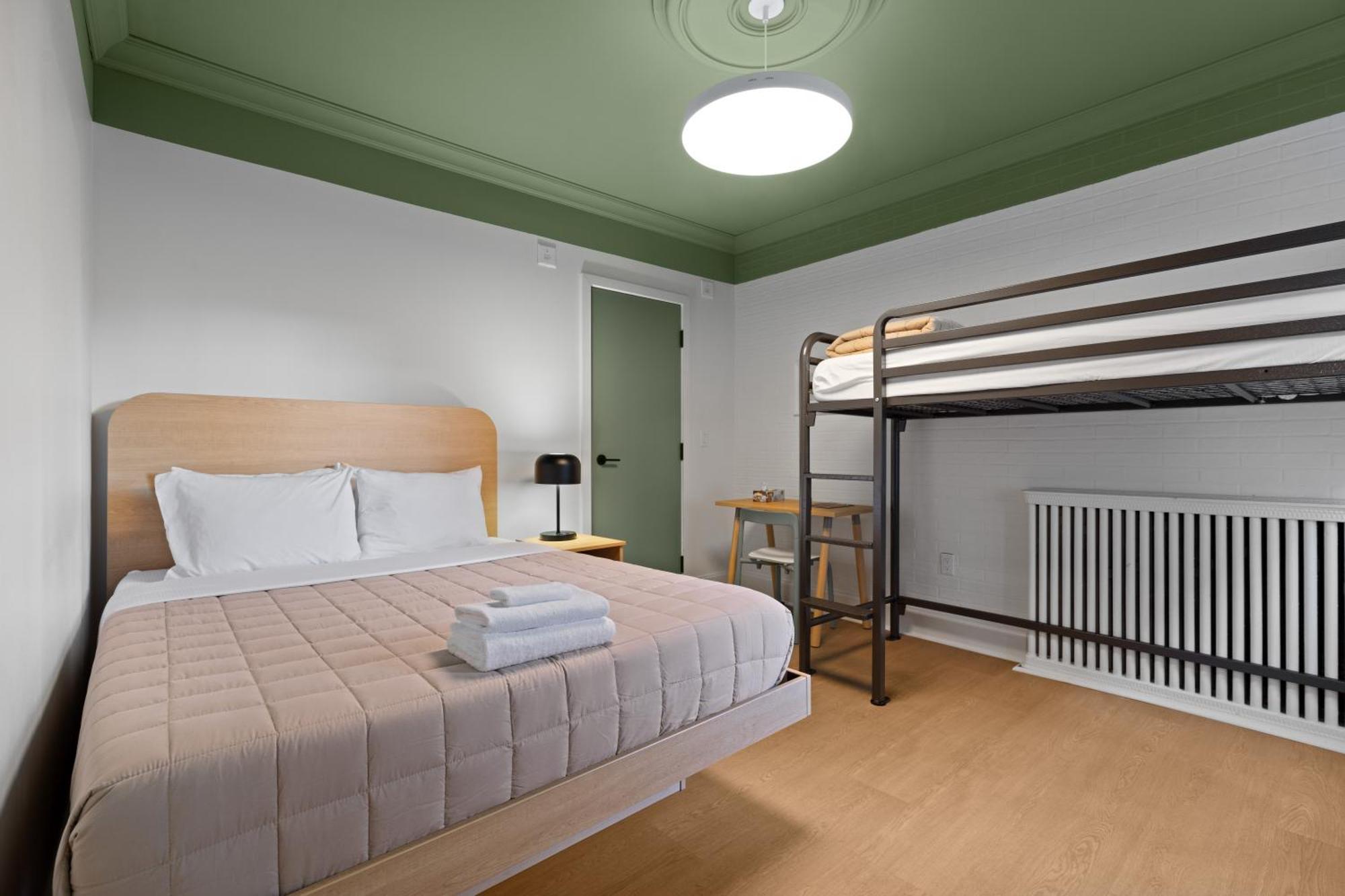 Hi Heritage House Hostel *