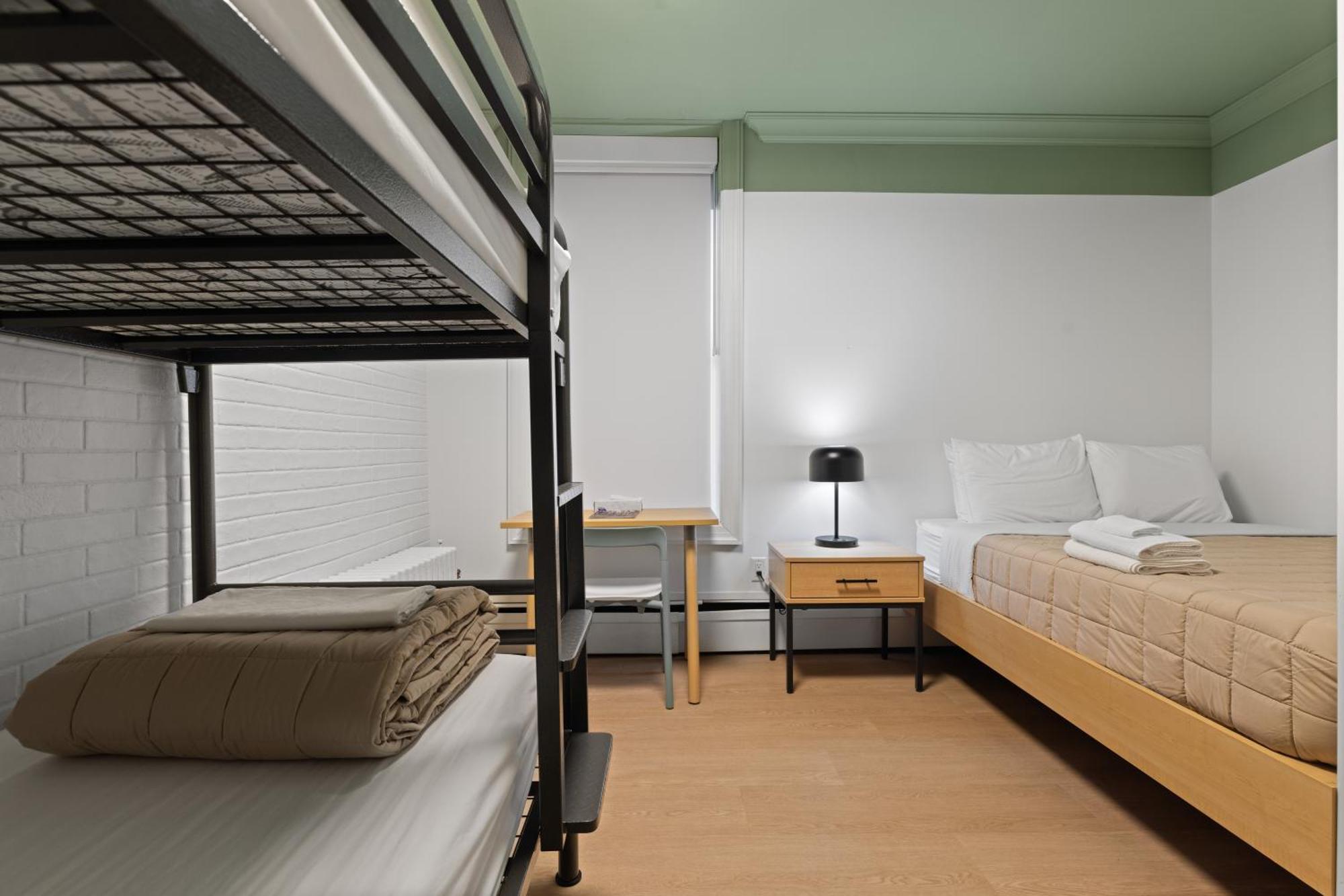 Hi Heritage House Hostel Halifax