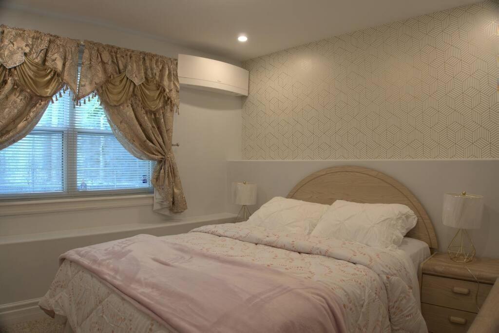 Holiday home Prestige Halifax