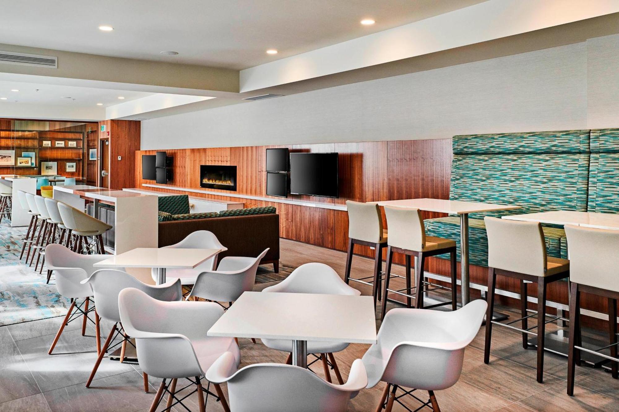 Delta By Marriott Dartmouth Hotel Halifax