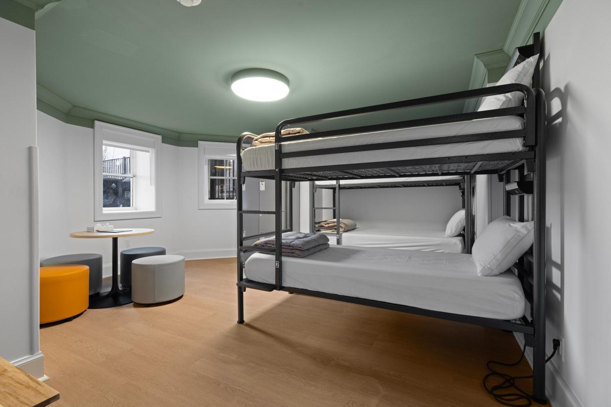 Hi Heritage House Hostel *