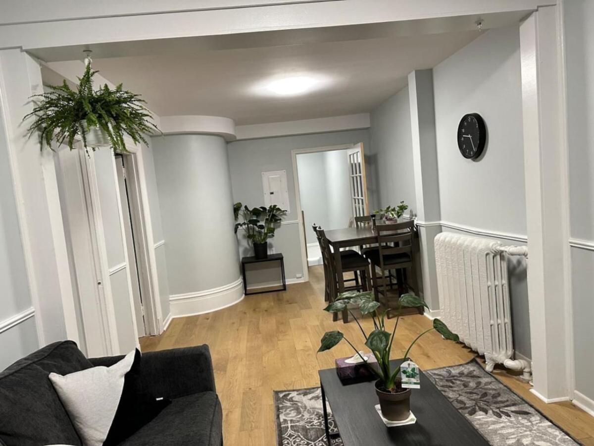 Spacious Stylish Gem Steps From The Pier