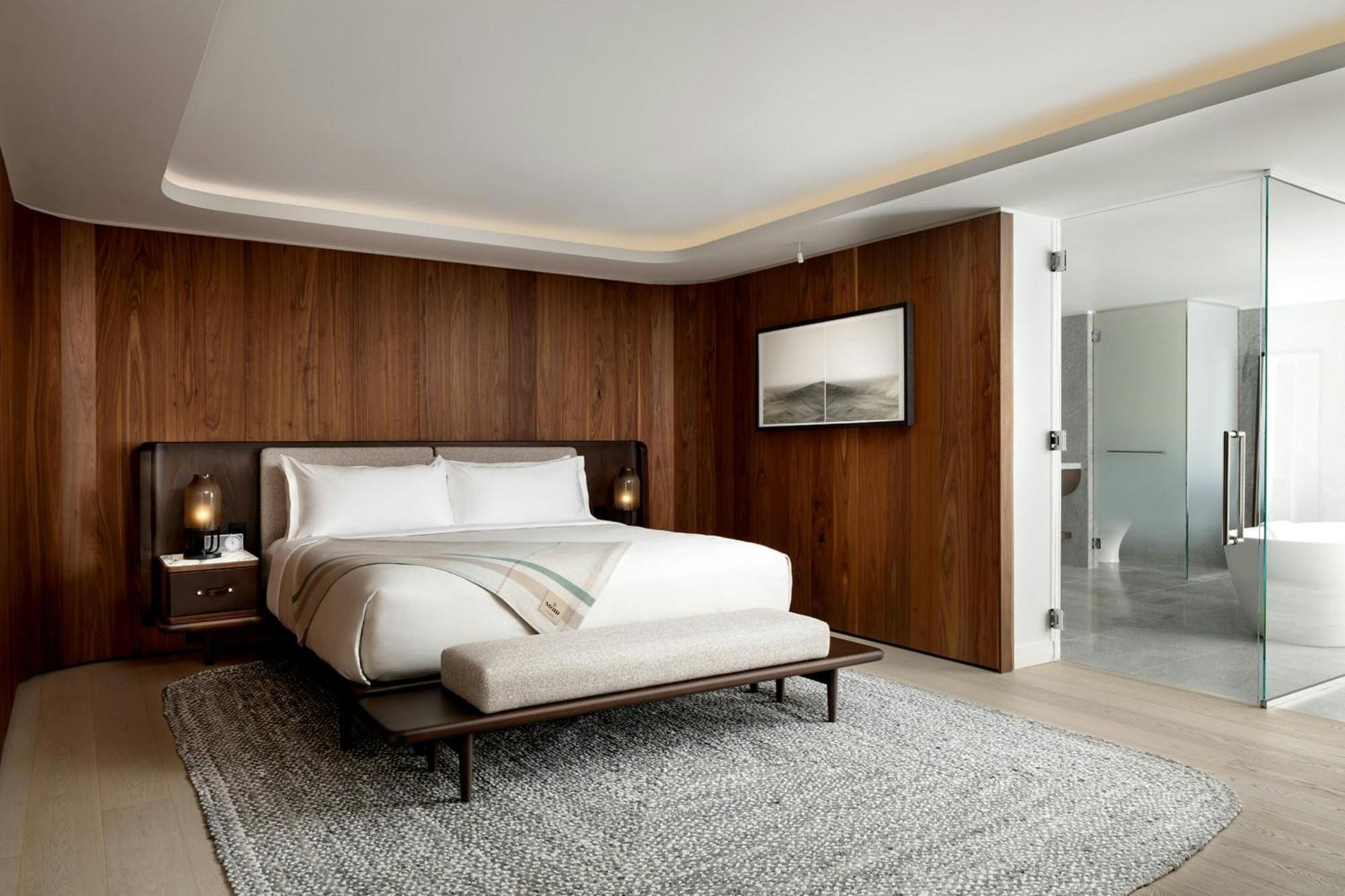 Muir, A Luxury Collection Hotel, Halifax 5*