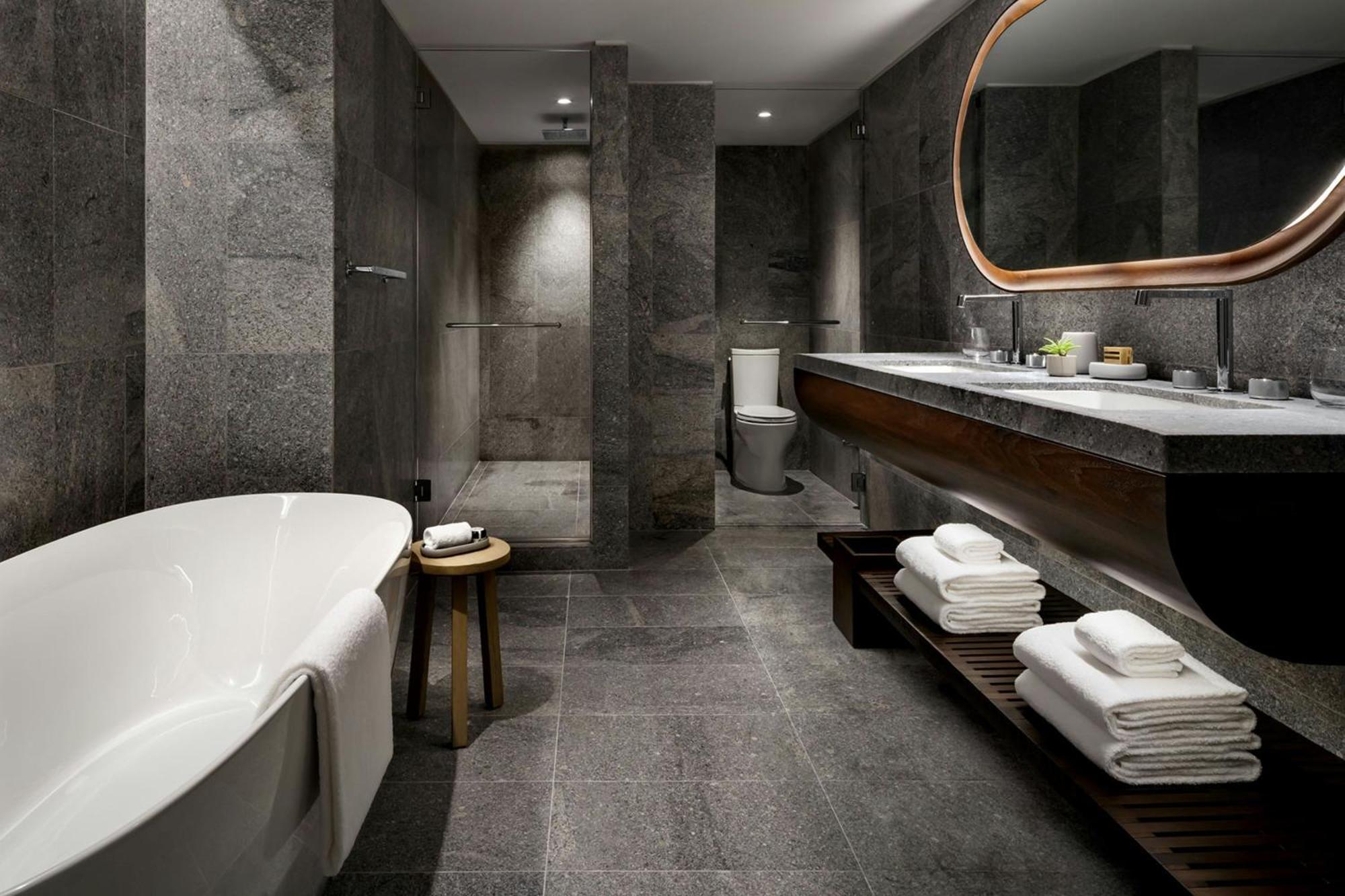 Muir, A Luxury Collection Hotel, Halifax Hotel 5*